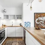 度假居 Stunning In With Sauna 加斯庭